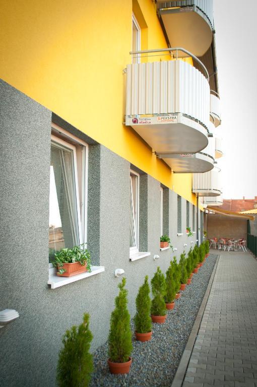 Hotel Albellus Брно Экстерьер фото