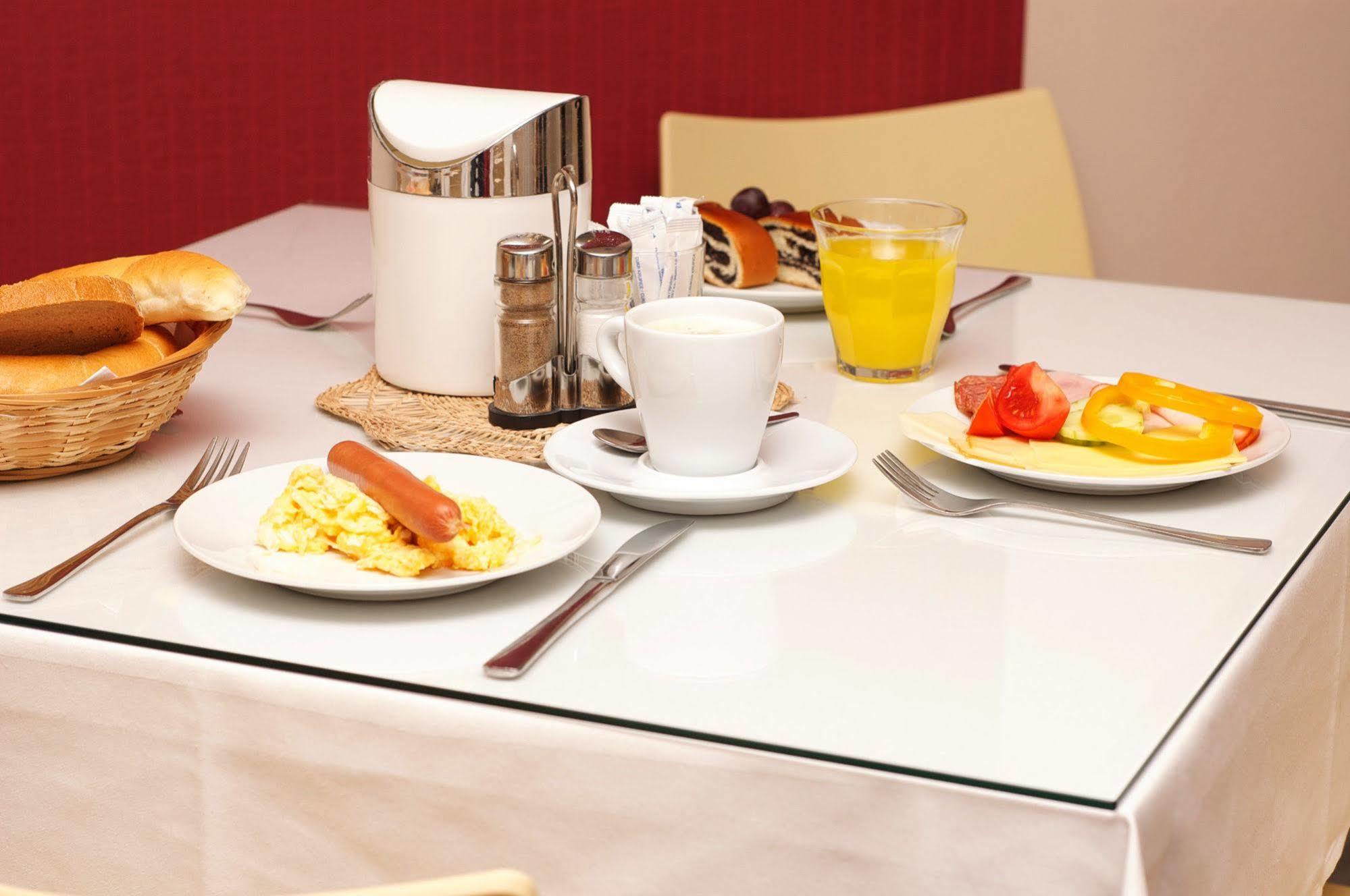 Hotel Albellus Брно Экстерьер фото