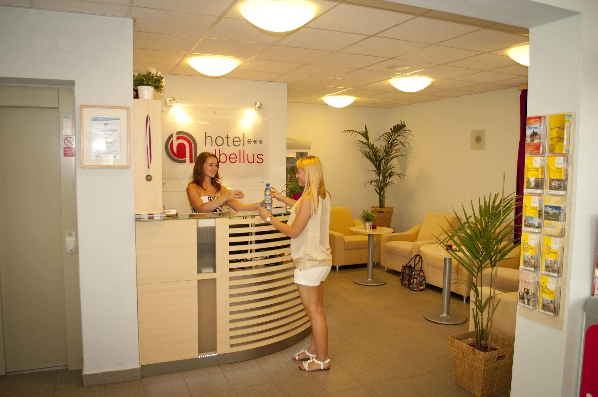 Hotel Albellus Брно Экстерьер фото